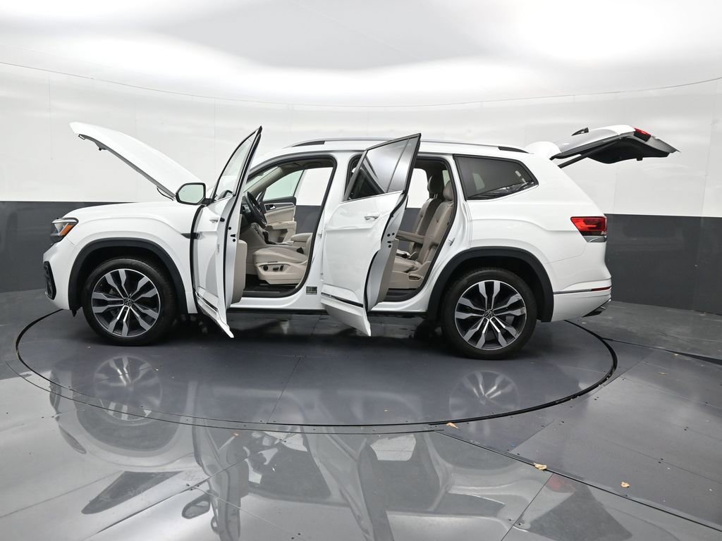 Used 2021 Volkswagen Atlas SEL R-Line image 33