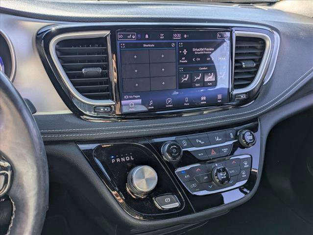 Used 2021 Chrysler Pacifica Touring-L w/ S Appearance Package image 12