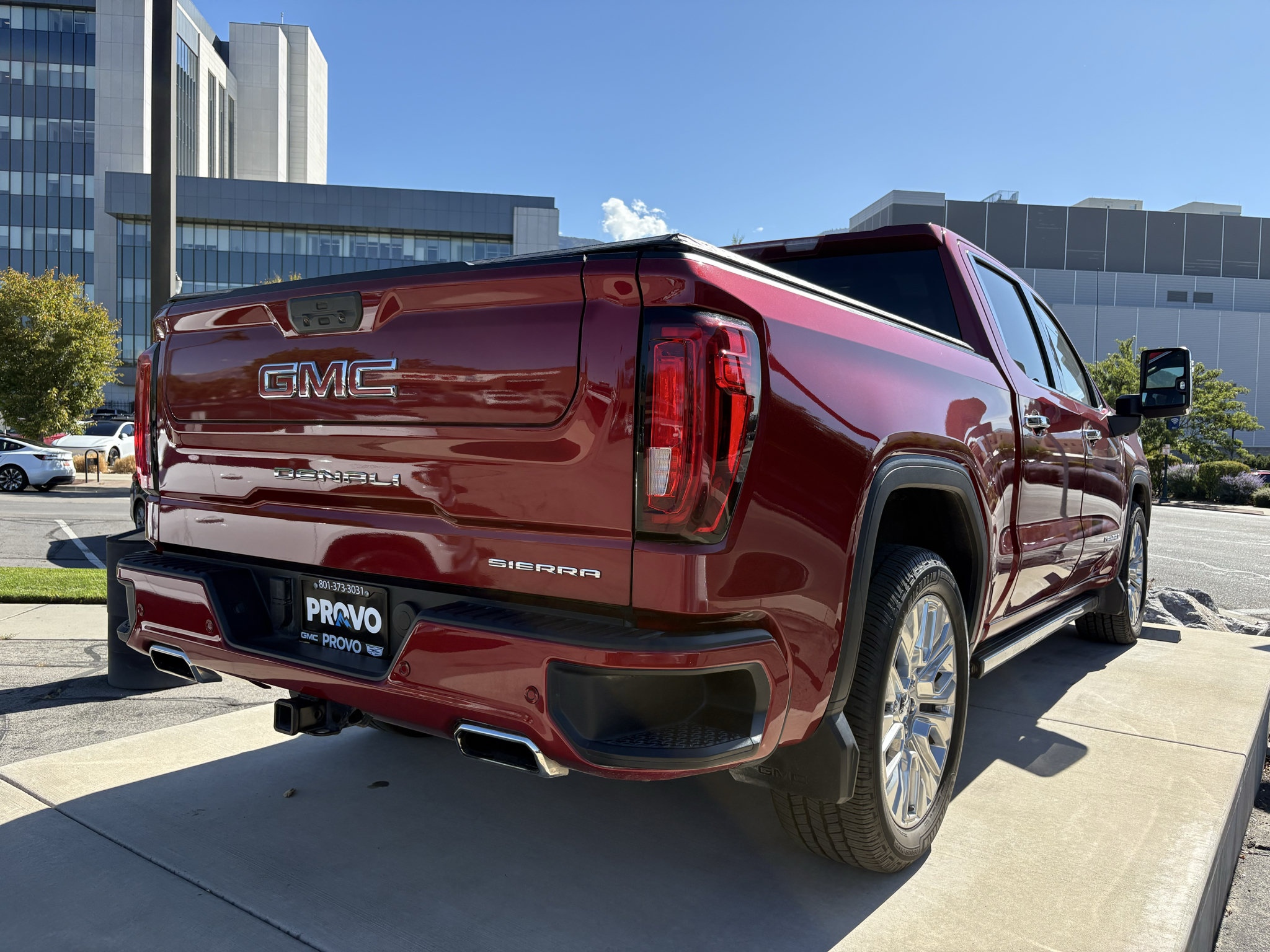 Used 2020 GMC Sierra 1500 Denali w/ Denali Ultimate Package AWD/4WD image 5