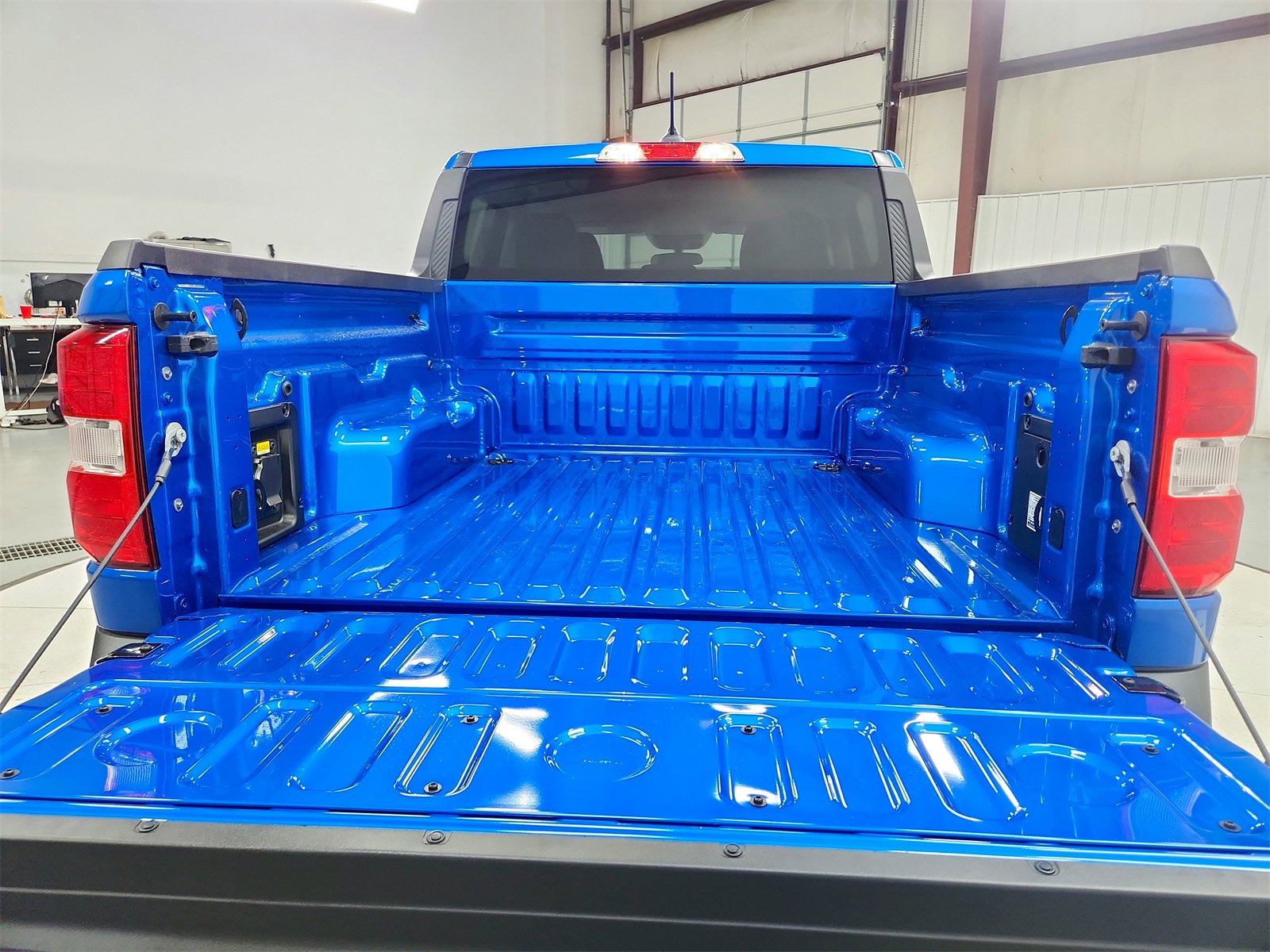 New 2025 Ford Maverick XLT w/ XLT Luxury Package image 41