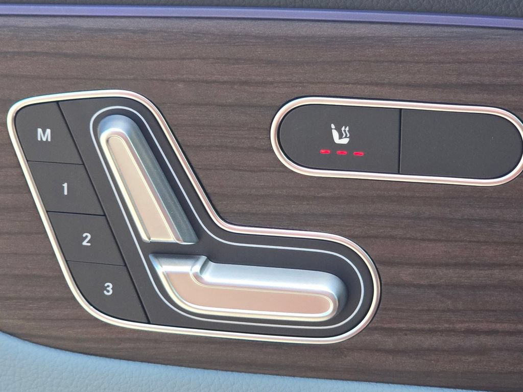 New 2026 Mercedes-Benz GLB 250 4MATIC image 6