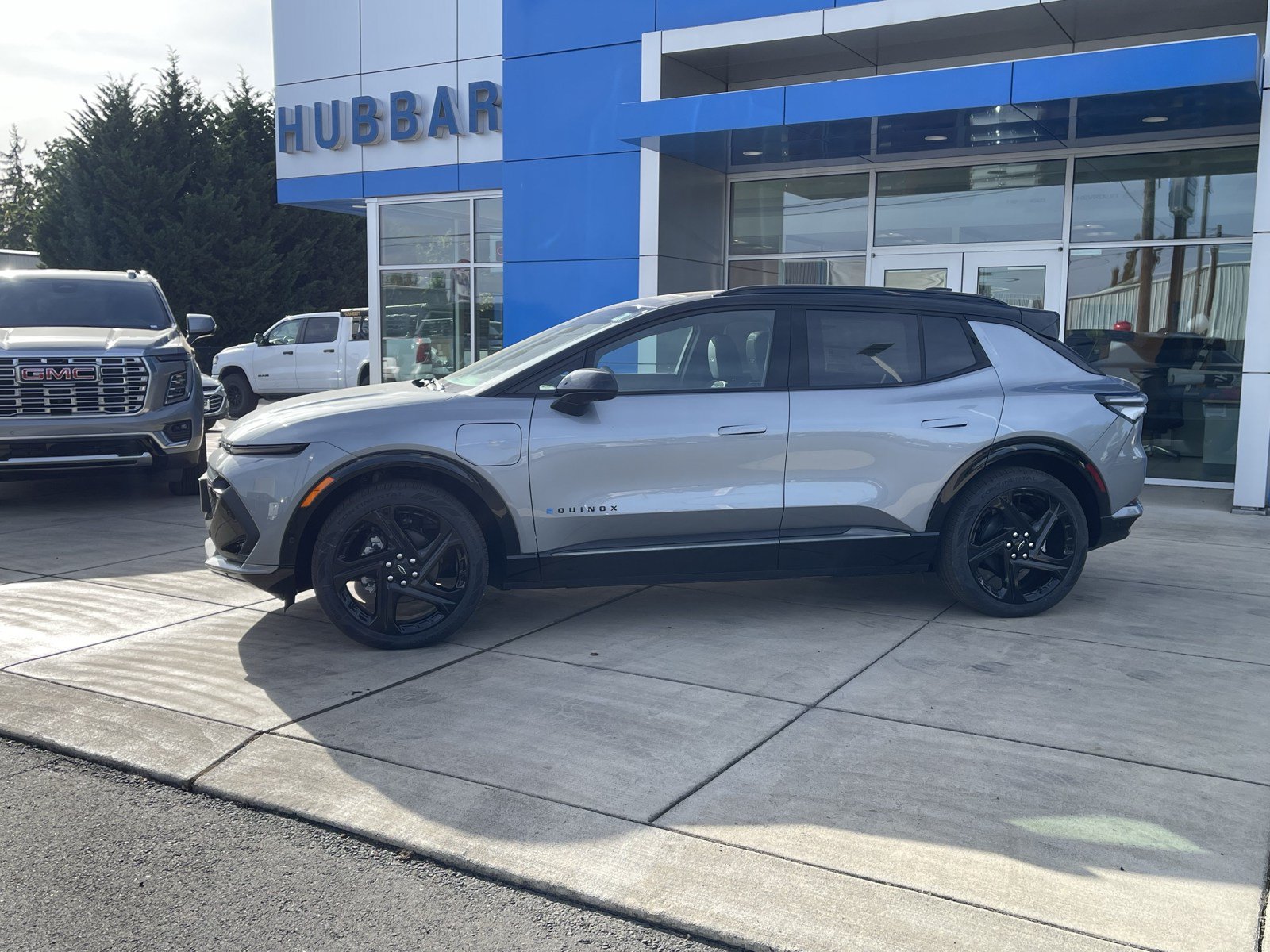 New 2026 Chevrolet Equinox EV RS w/ Active Safety Package 3 AWD/4WD image 2