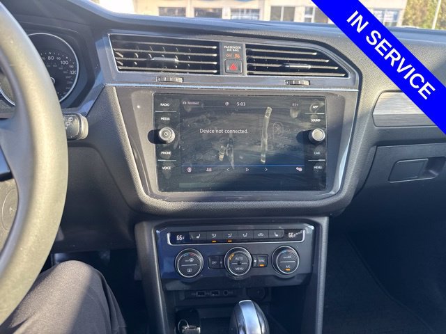 Used 2020 Volkswagen Tiguan SE w/ Panoramic Sunroof Package AWD/4WD image 11