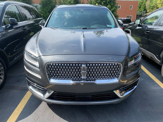 Used 2020 Lincoln Nautilus Reserve AWD/4WD image 3