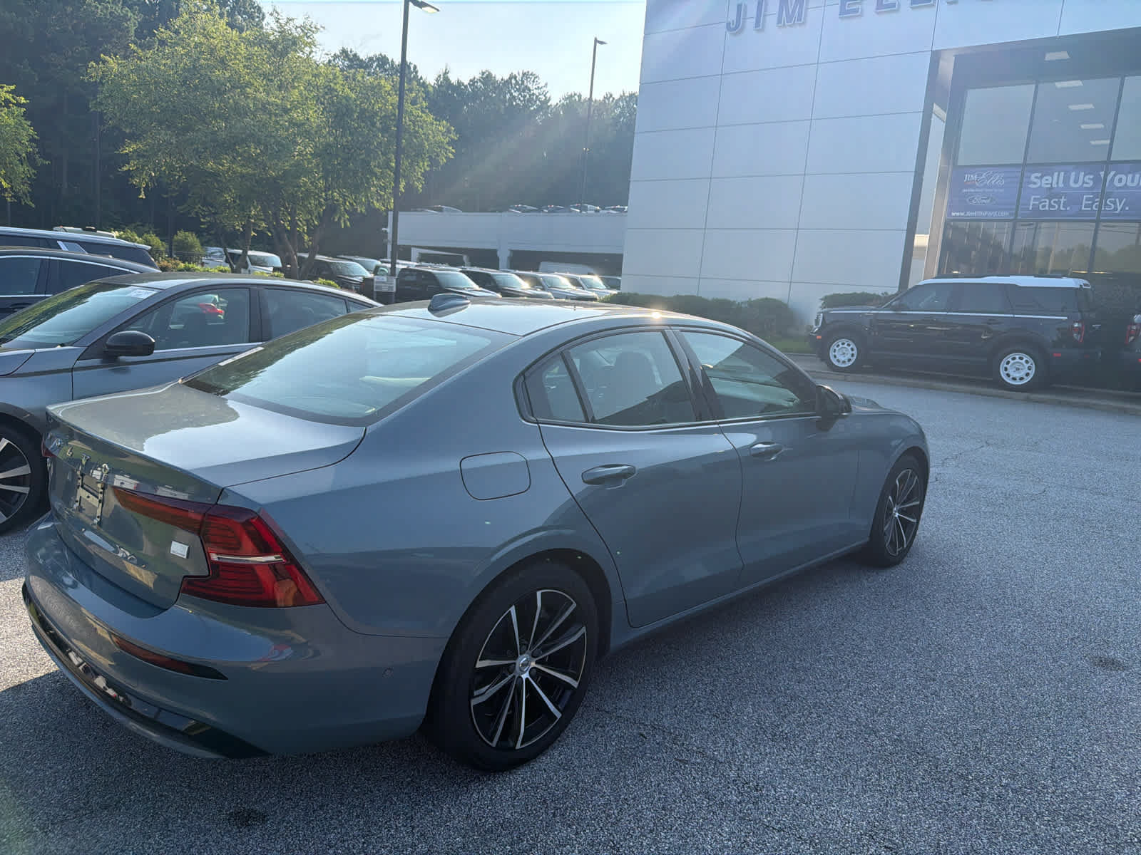 Used 2023 Volvo S60 T8 Plus AWD/4WD image 4