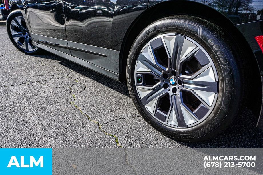 Used 2022 BMW iX xDrive50 w/ Convenience Package image 16