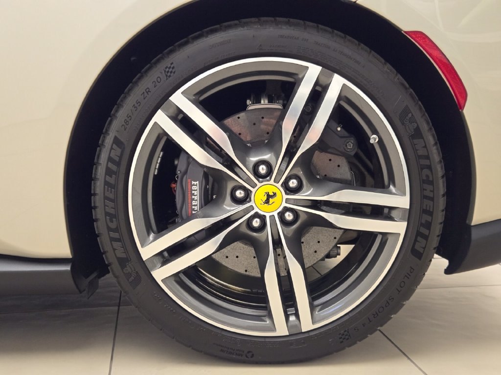 Used 2023 Ferrari Portofino M RWD image 17