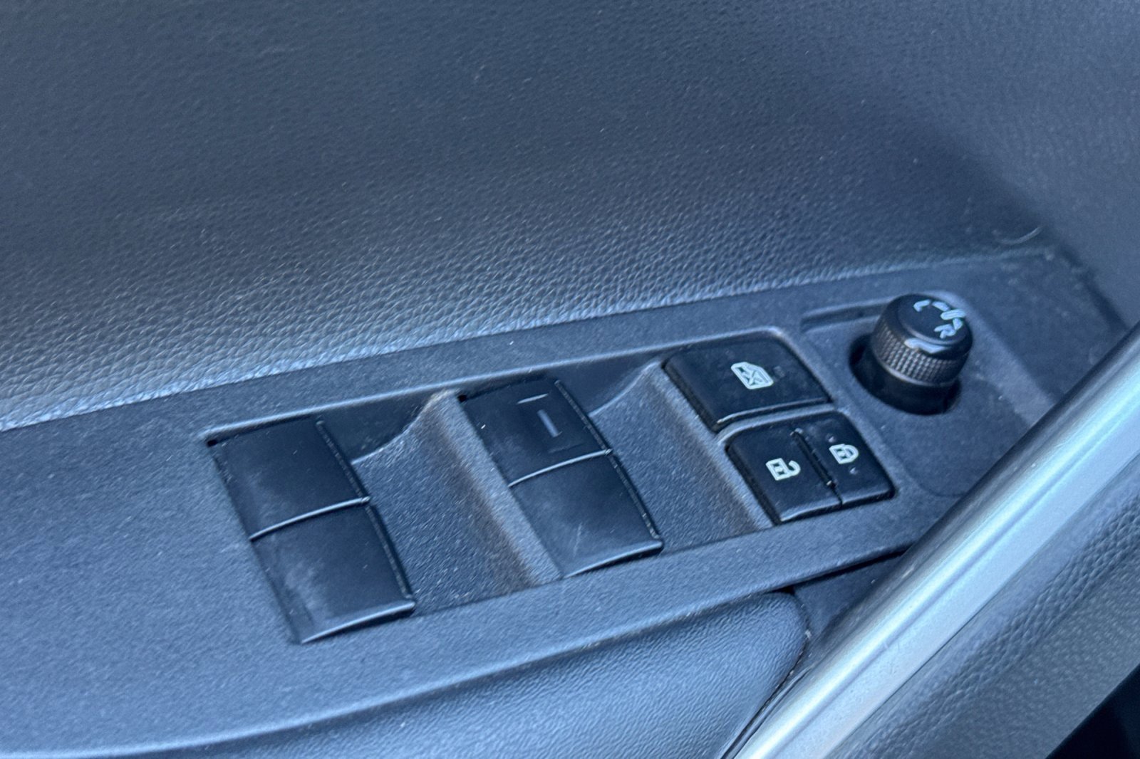 Certified 2023 Toyota Corolla Cross XLE image 15