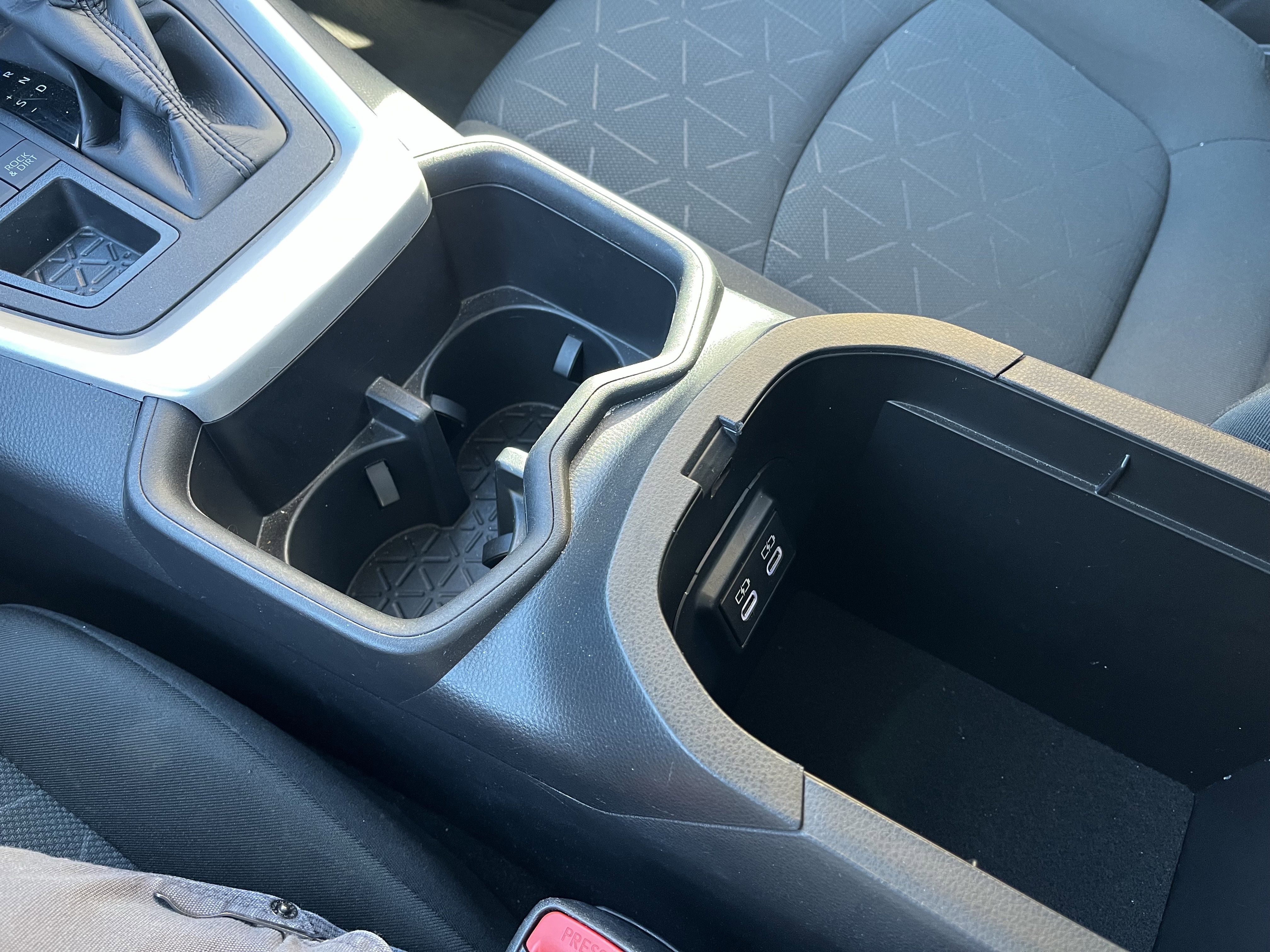 Used 2024 Toyota RAV4 XLE image 23