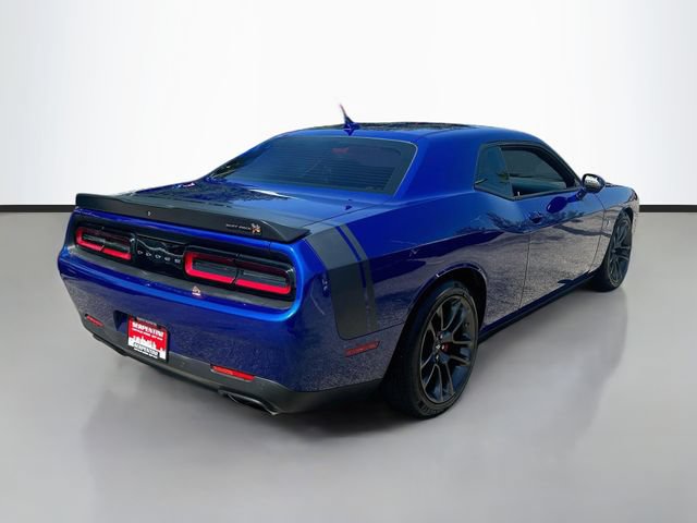 Used 2022 Dodge Challenger R/T Scat Pack w/ Scat Pack Stripe RWD image 6