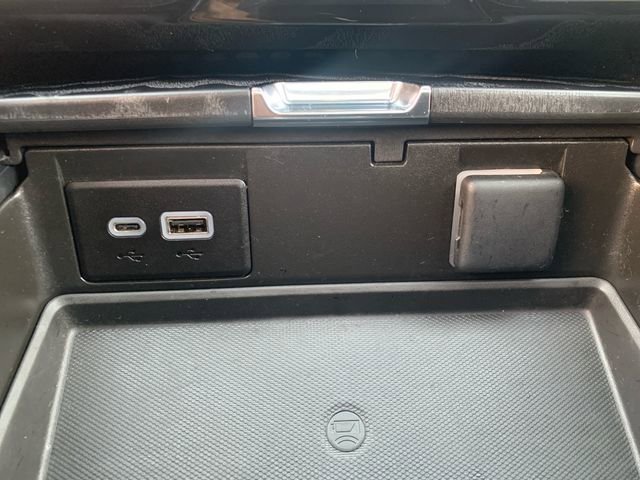 Used 2023 GMC Yukon Denali image 31