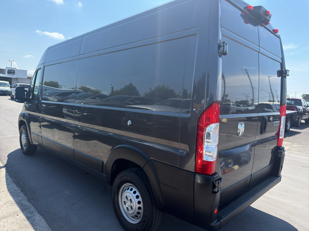 Used 2024 RAM ProMaster 2500 w/ Convenience Group FWD image 6