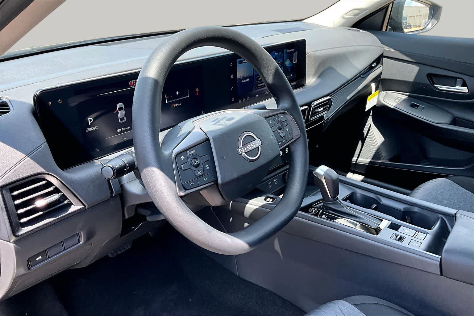 New 2027 Nissan Sentra SV FWD image 9