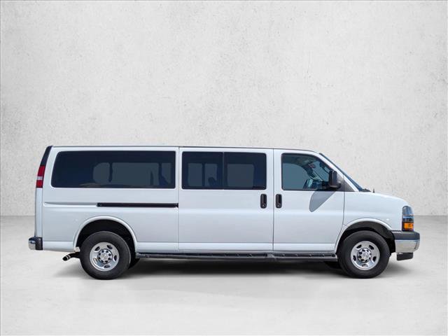 Used 2023 Chevrolet Express 3500 LT w/ LT Preferred Equipment Group RWD image 4