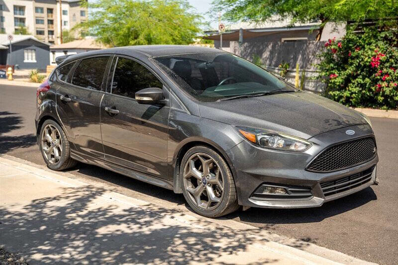 Used 2016 Ford Focus ST w/ Equipment Group 402A image 7