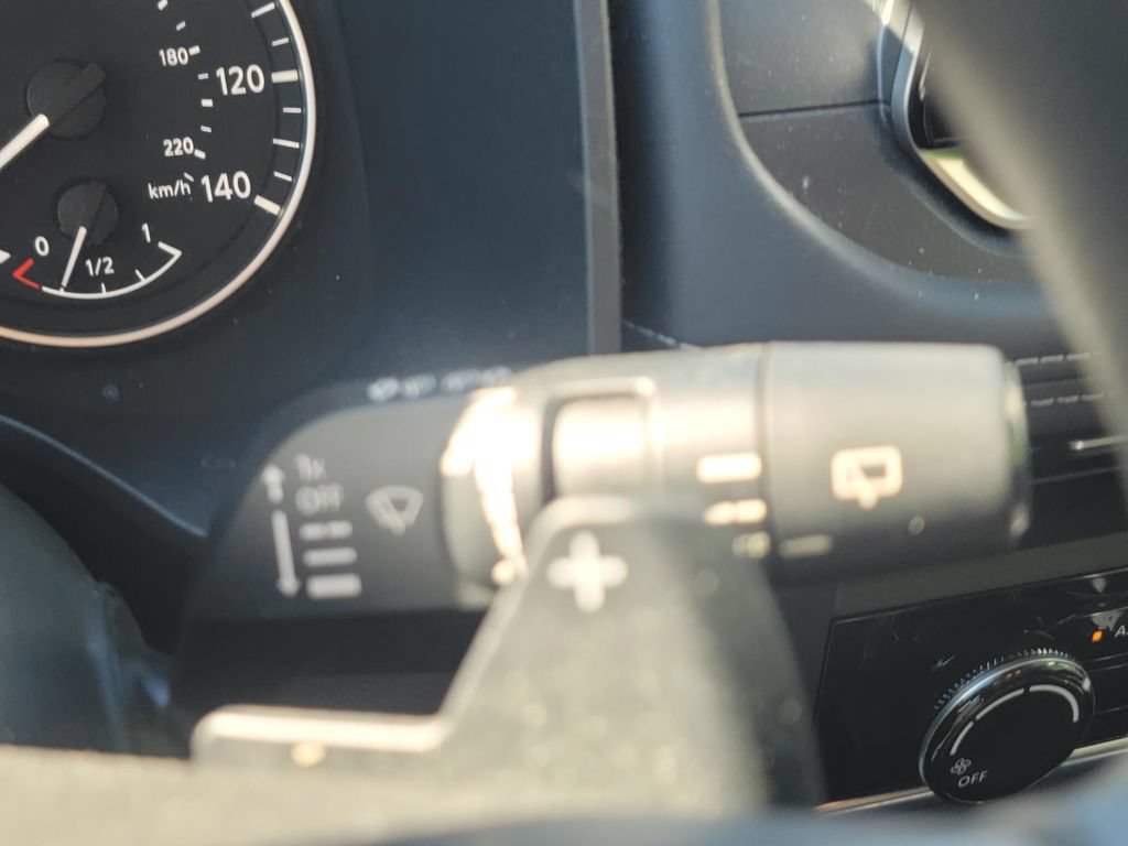 Used 2023 Nissan Rogue S AWD/4WD image 20