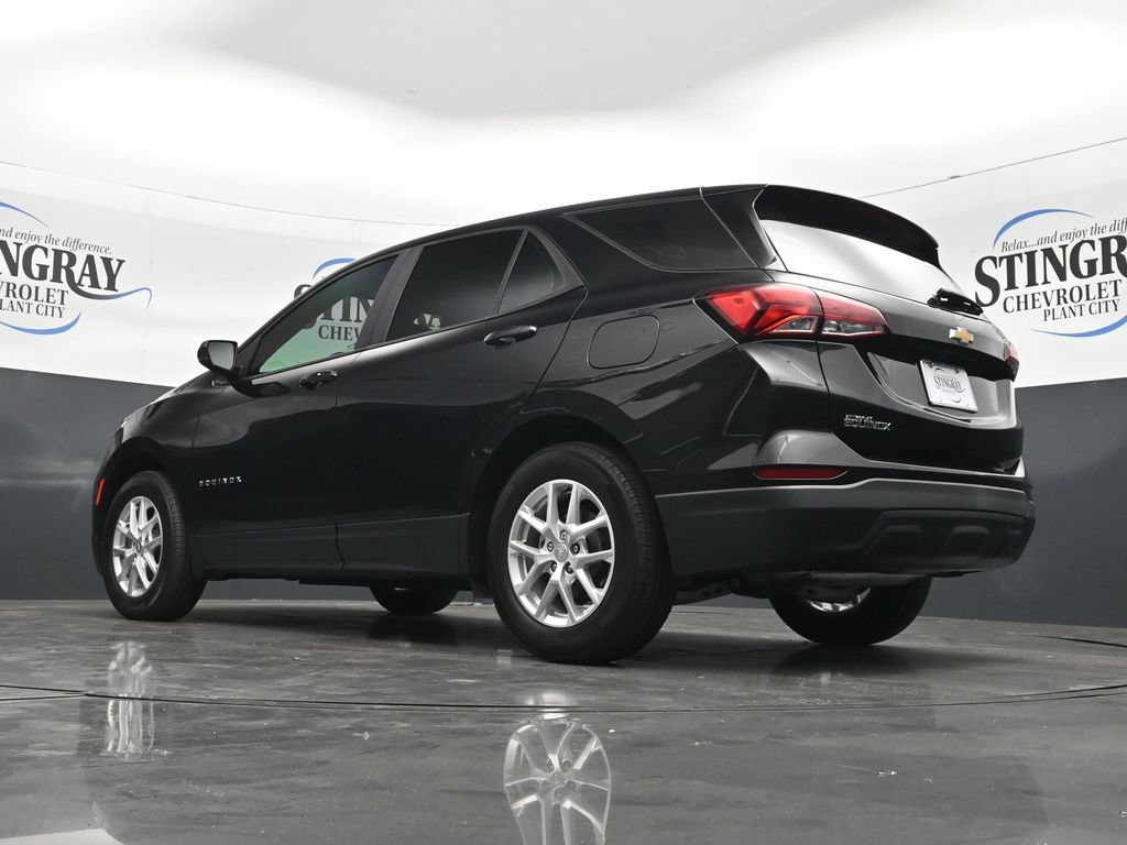 Used 2023 Chevrolet Equinox LS FWD image 33