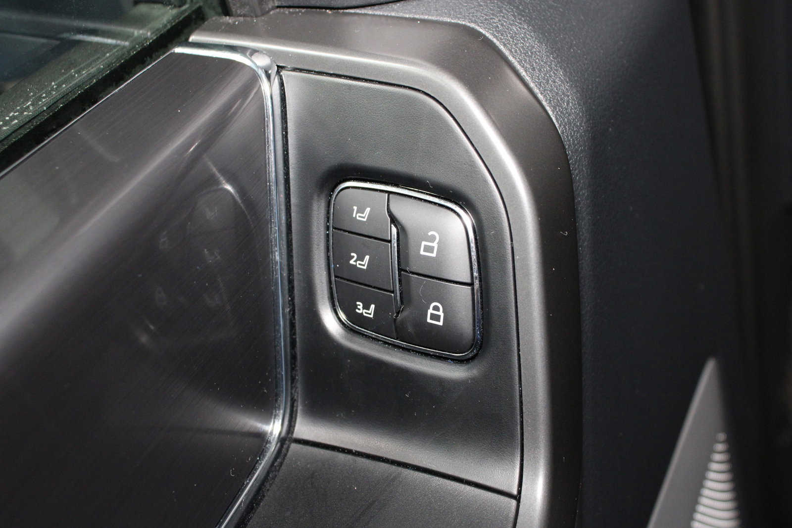 New 2025 Ford F150 Lariat w/ Equipment Group 502A High AWD/4WD image 7