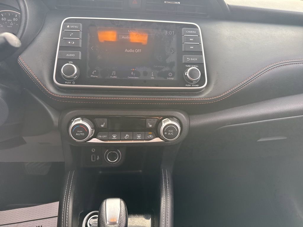 Used 2019 Nissan Kicks SR w/ SR Premium Package image 11
