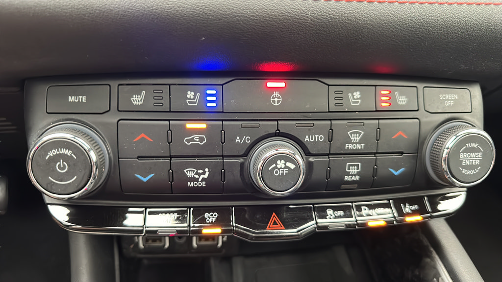 Used 2023 Dodge Durango R/T AWD/4WD image 25