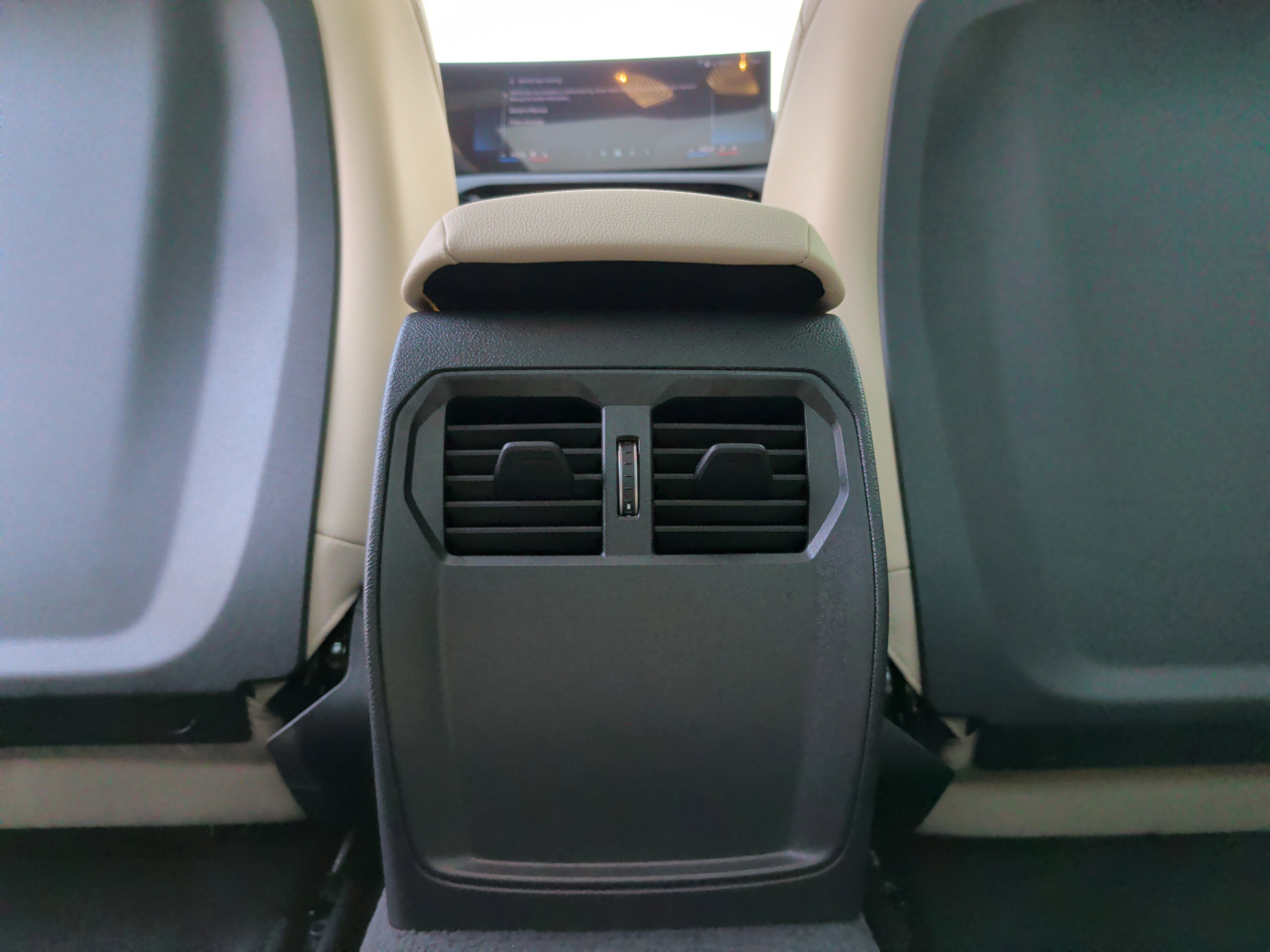 New 2026 BMW 430i Coupe w/ Parking Assistance Package image 40