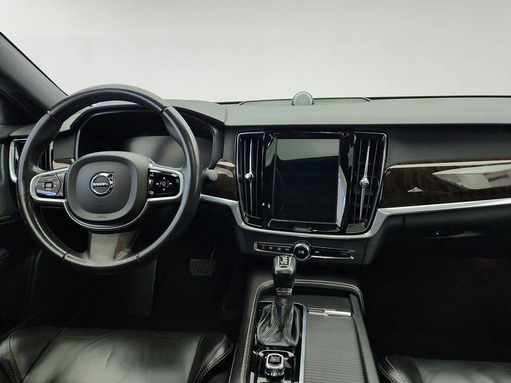 Used 2017 Volvo S90 T6 Momentum w/ Vision Package AWD/4WD image 26