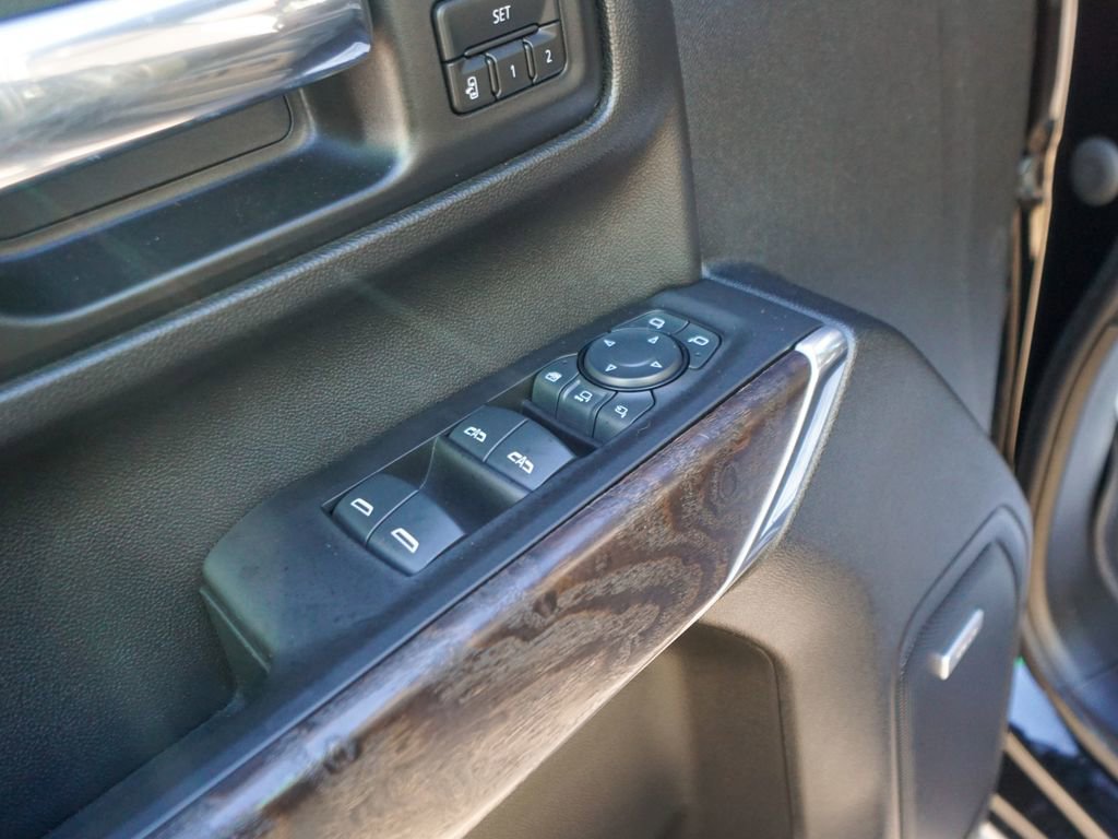 Used 2020 GMC Sierra 2500 Denali w/ Denali Ultimate Package image 18