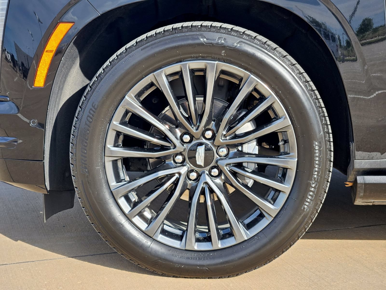 Certified 2025 Cadillac Escalade Sport Platinum w/ LPO, Floor Liner Package AWD/4WD image 12