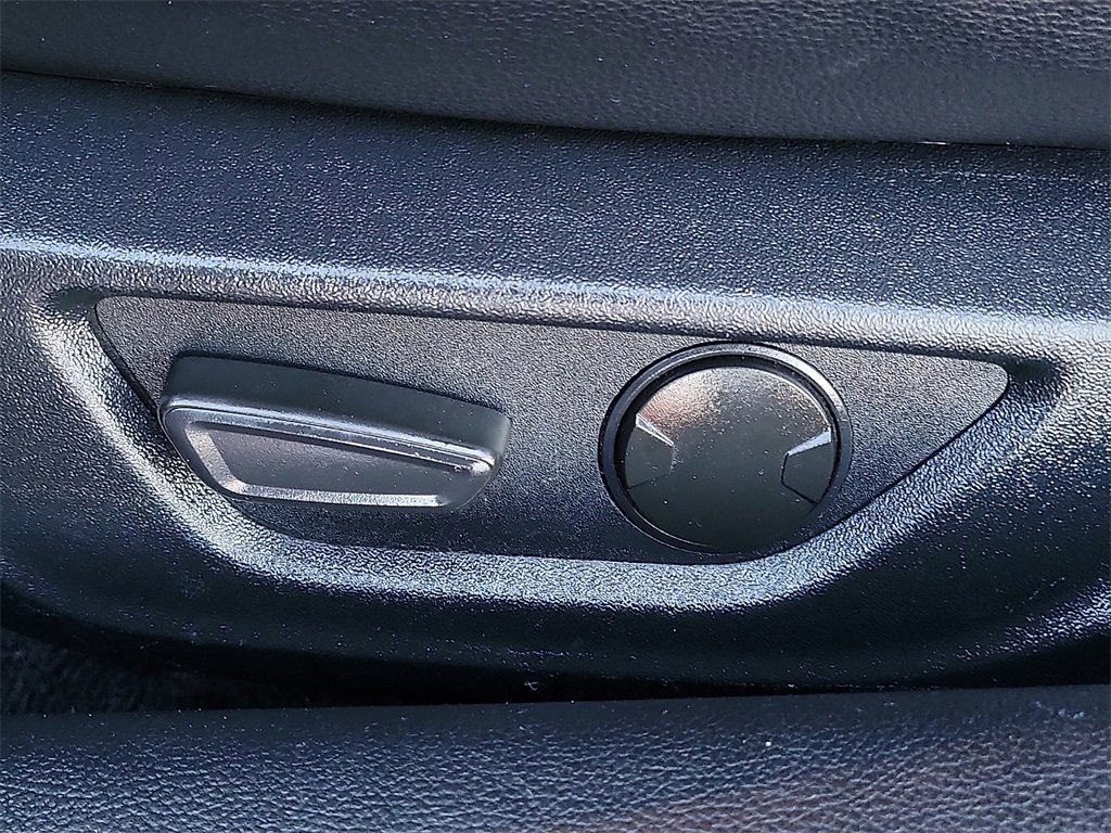 Used 2020 Ford Mustang Premium image 20