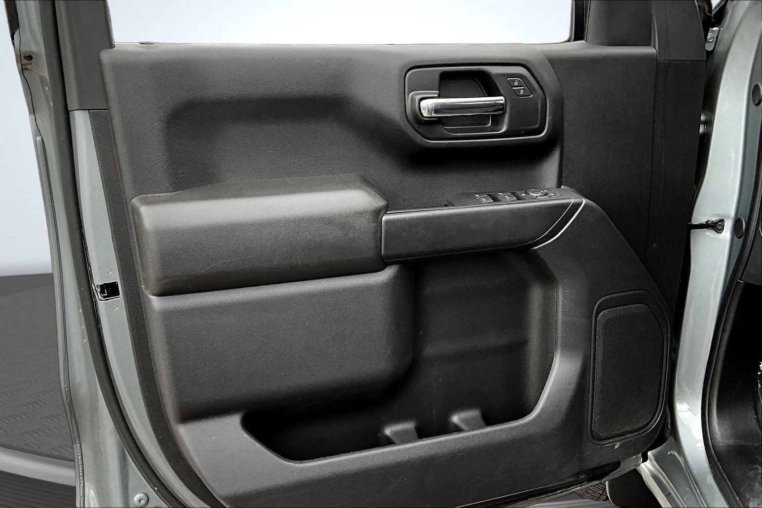 Used 2024 Chevrolet Silverado 1500 Custom w/ LPO, Dark Essentials Package AWD/4WD image 18