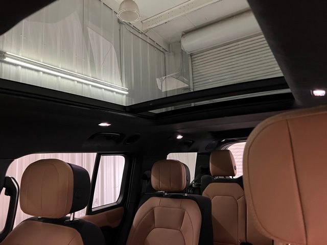 Used 2025 Land Rover Defender 130 V8 image 40