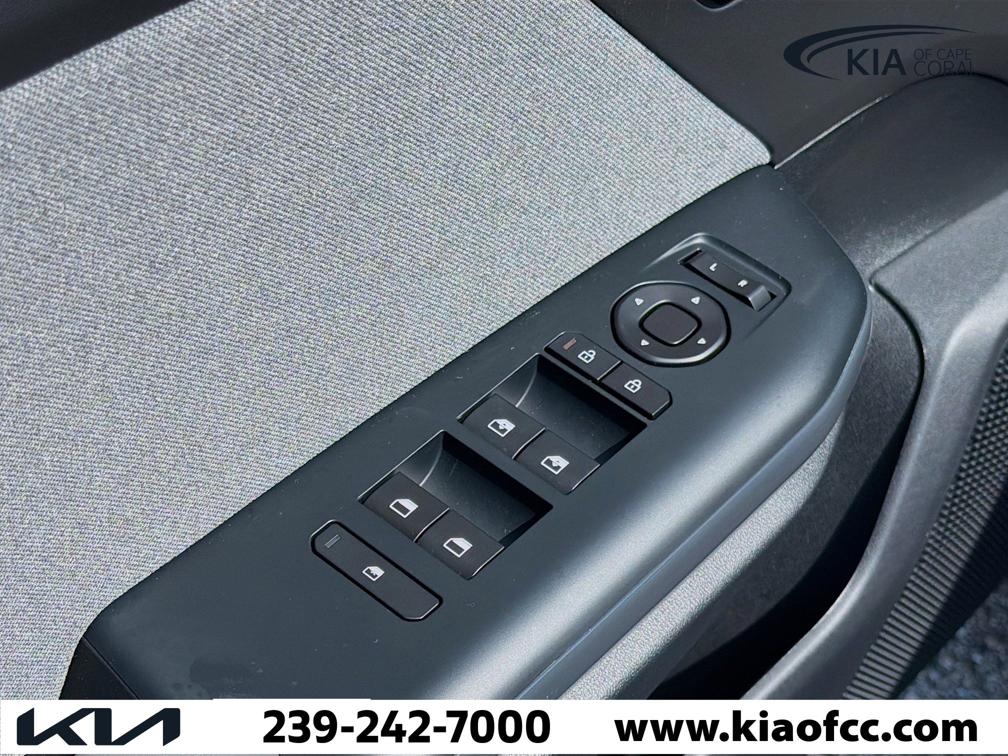 New 2025 Kia K4 EX image 19