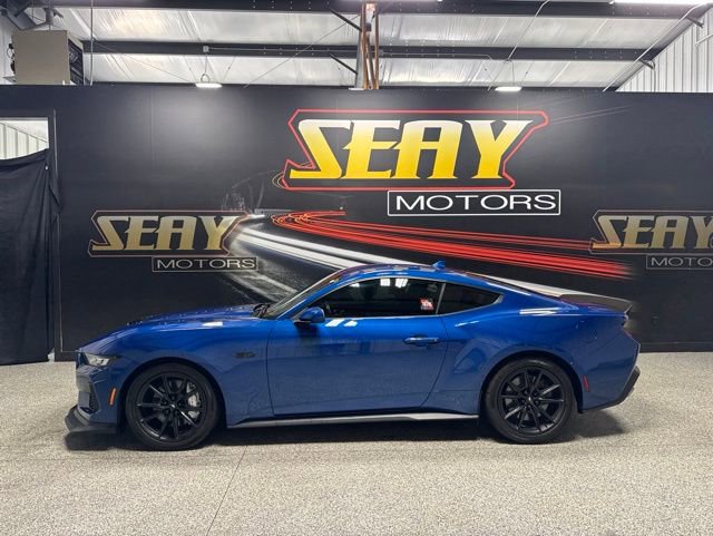 Used 2024 Ford Mustang GT Premium RWD image 3