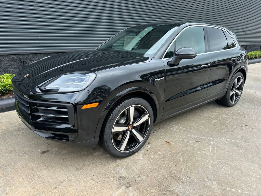Used 2026 Porsche Cayenne E-Hybrid image 7