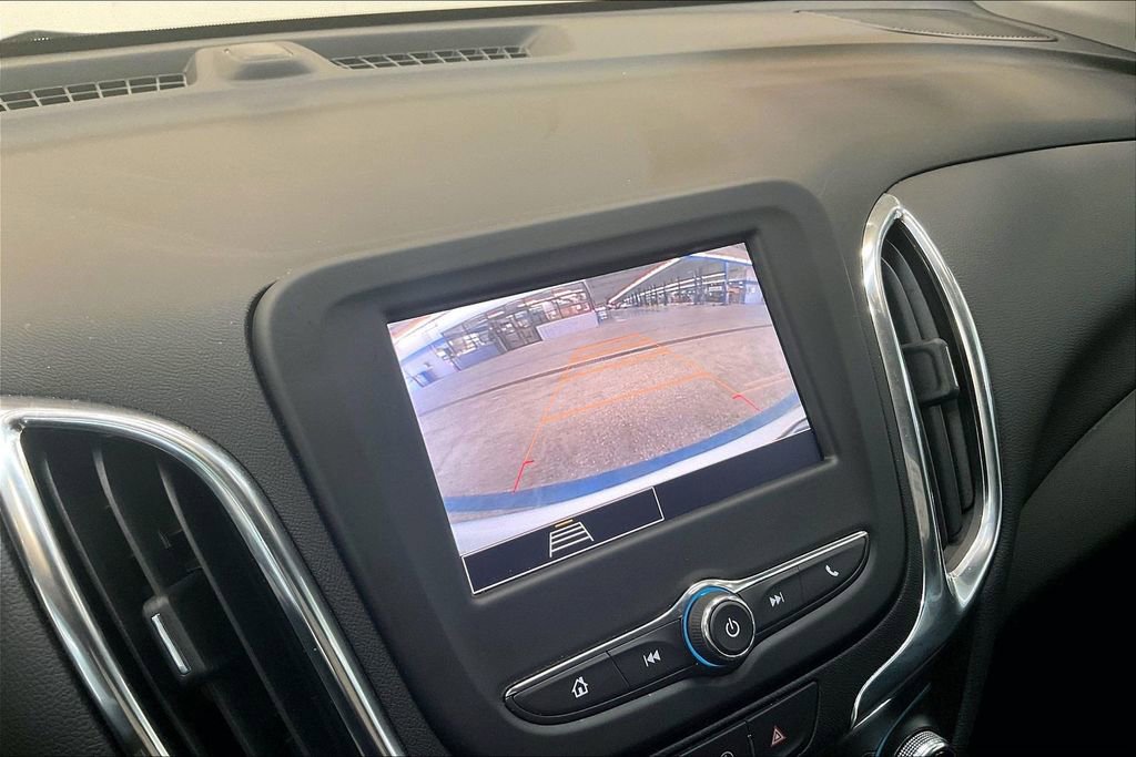 Used 2024 Chevrolet Equinox LT FWD image 15
