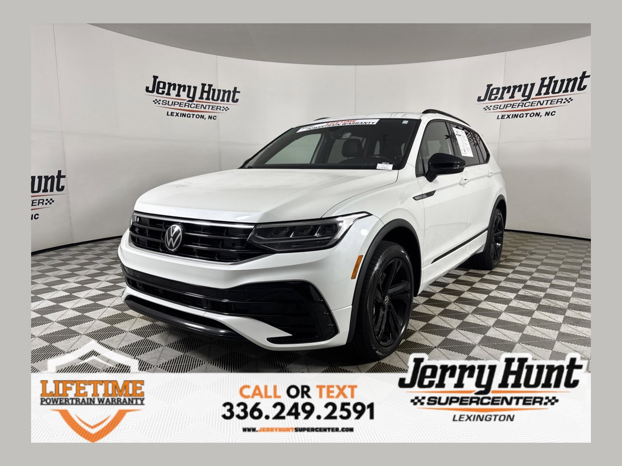 Used 2024 Volkswagen Tiguan SE R-Line