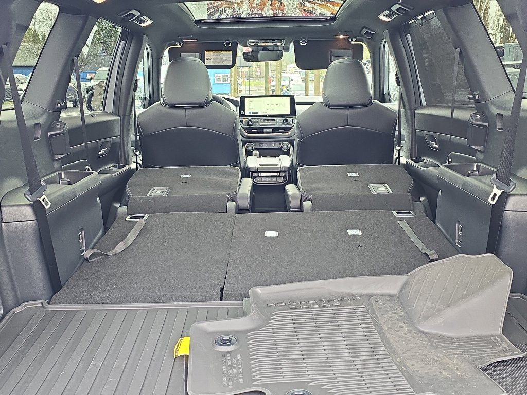 New 2026 Toyota Grand Highlander AWD Hybrid image 10