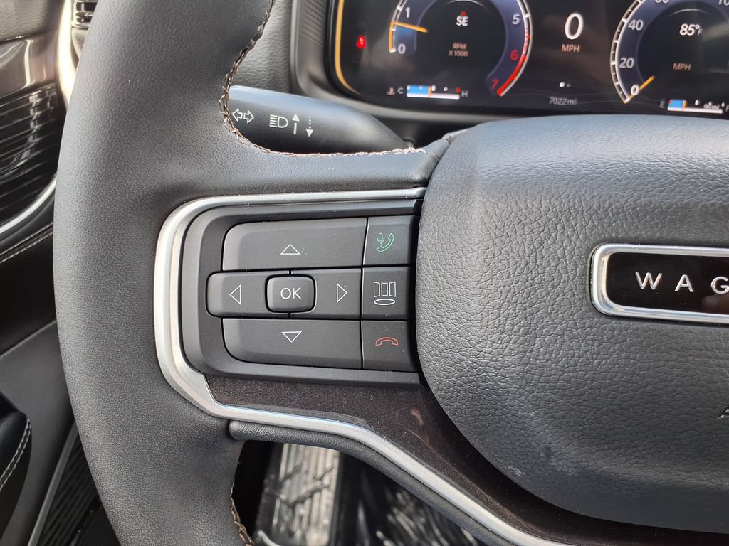 Used 2024 Jeep Wagoneer 4WD image 25