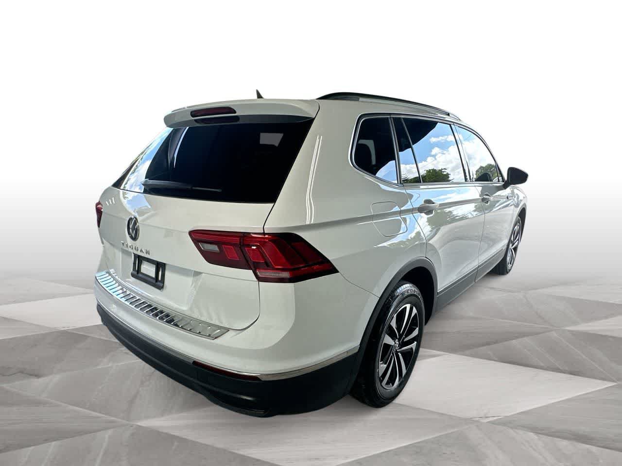 Used 2024 Volkswagen Tiguan S FWD image 8