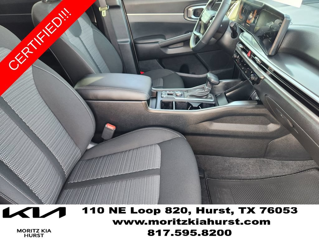 Certified 2026 Kia Sorento LX FWD image 13