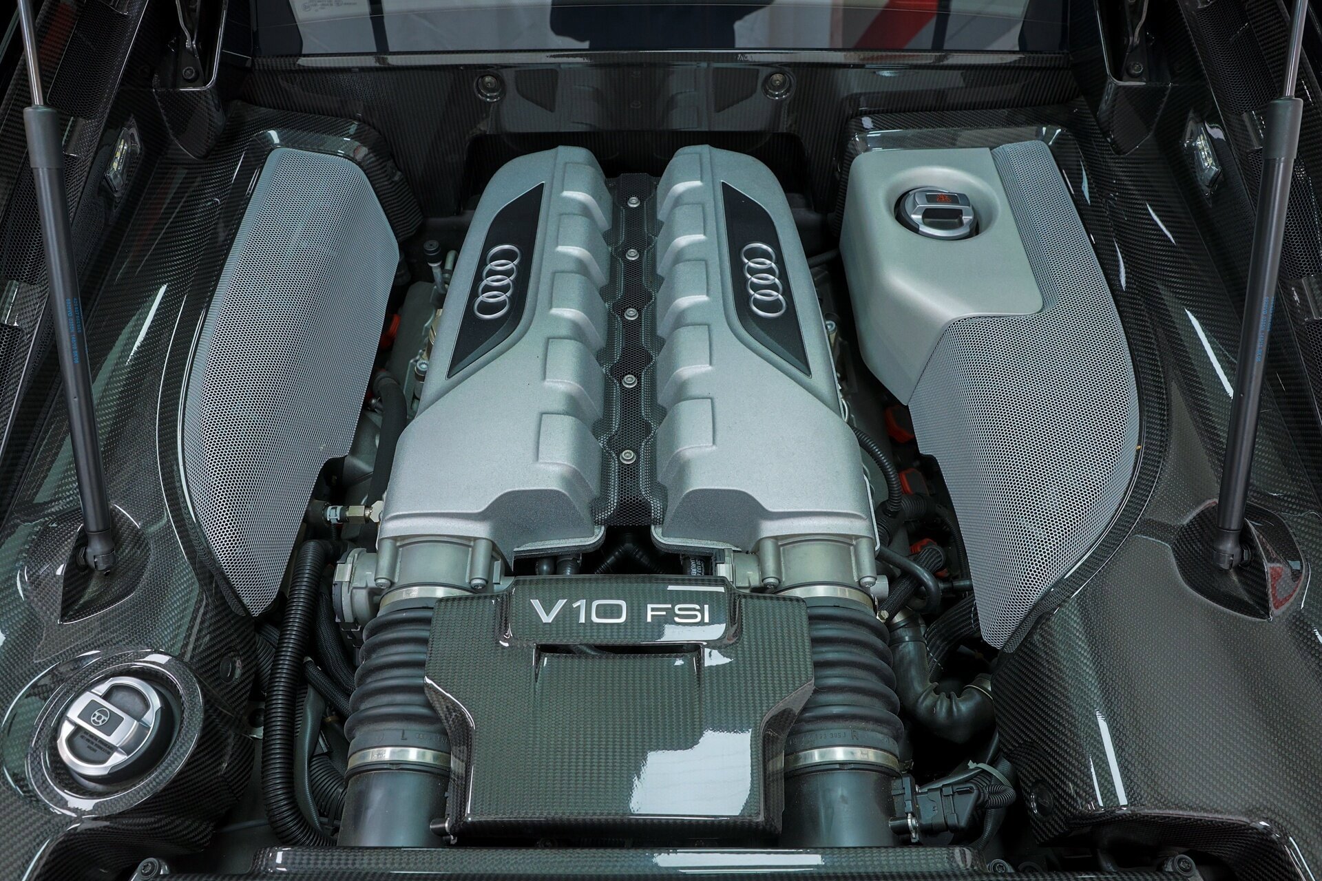 Used 2011 Audi R8 V10 image 27