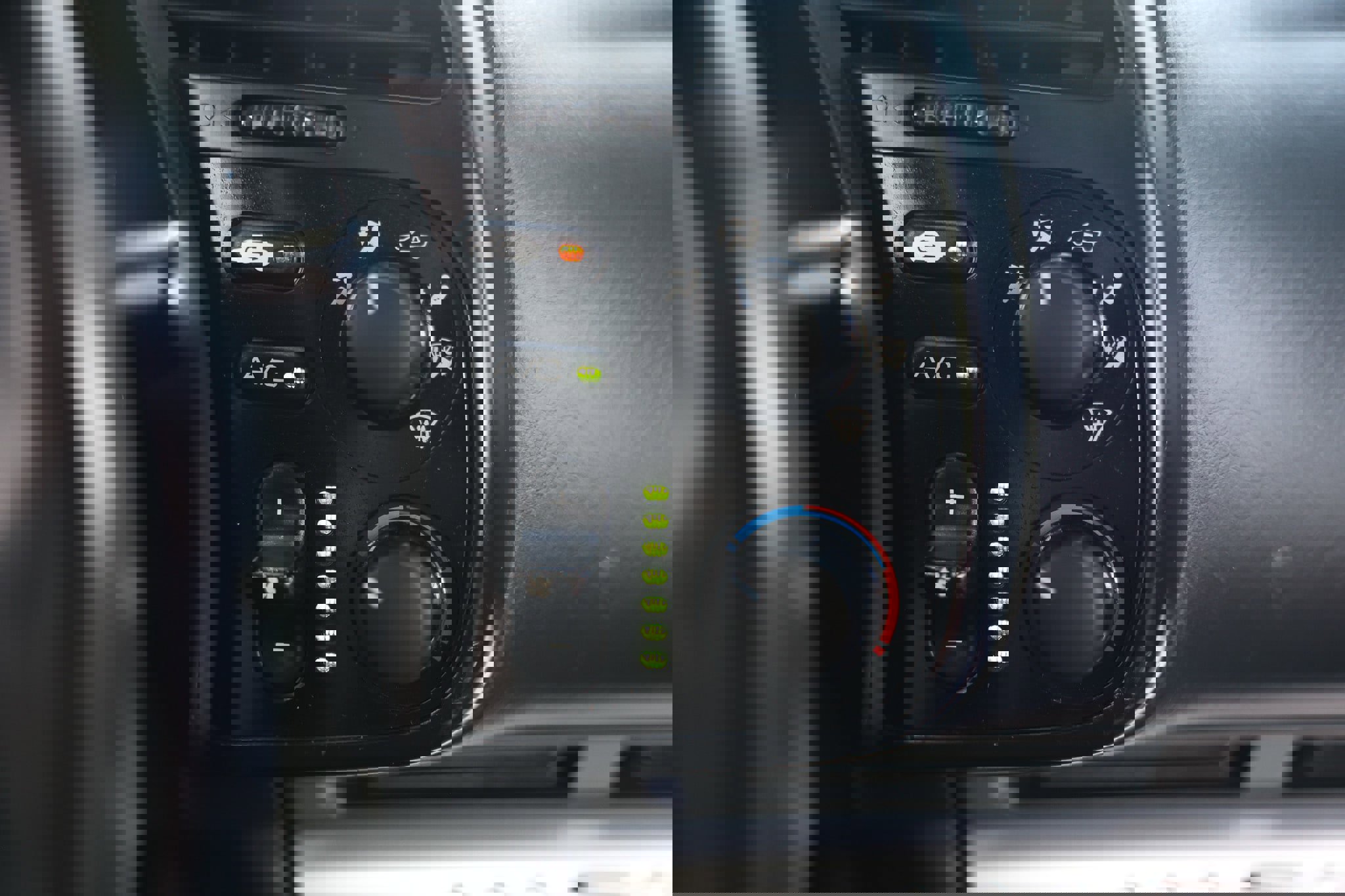 Used 2004 Honda S2000 image 21