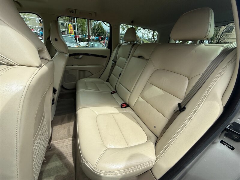 Used 2012 Volvo XC70 T6 Premier Plus image 22
