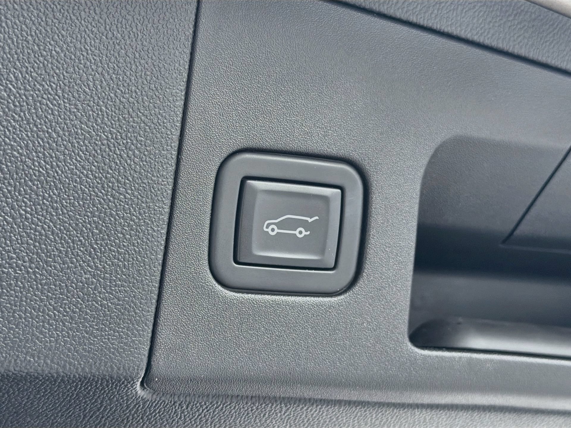 Certified 2023 Cadillac XT5 Luxury FWD image 15