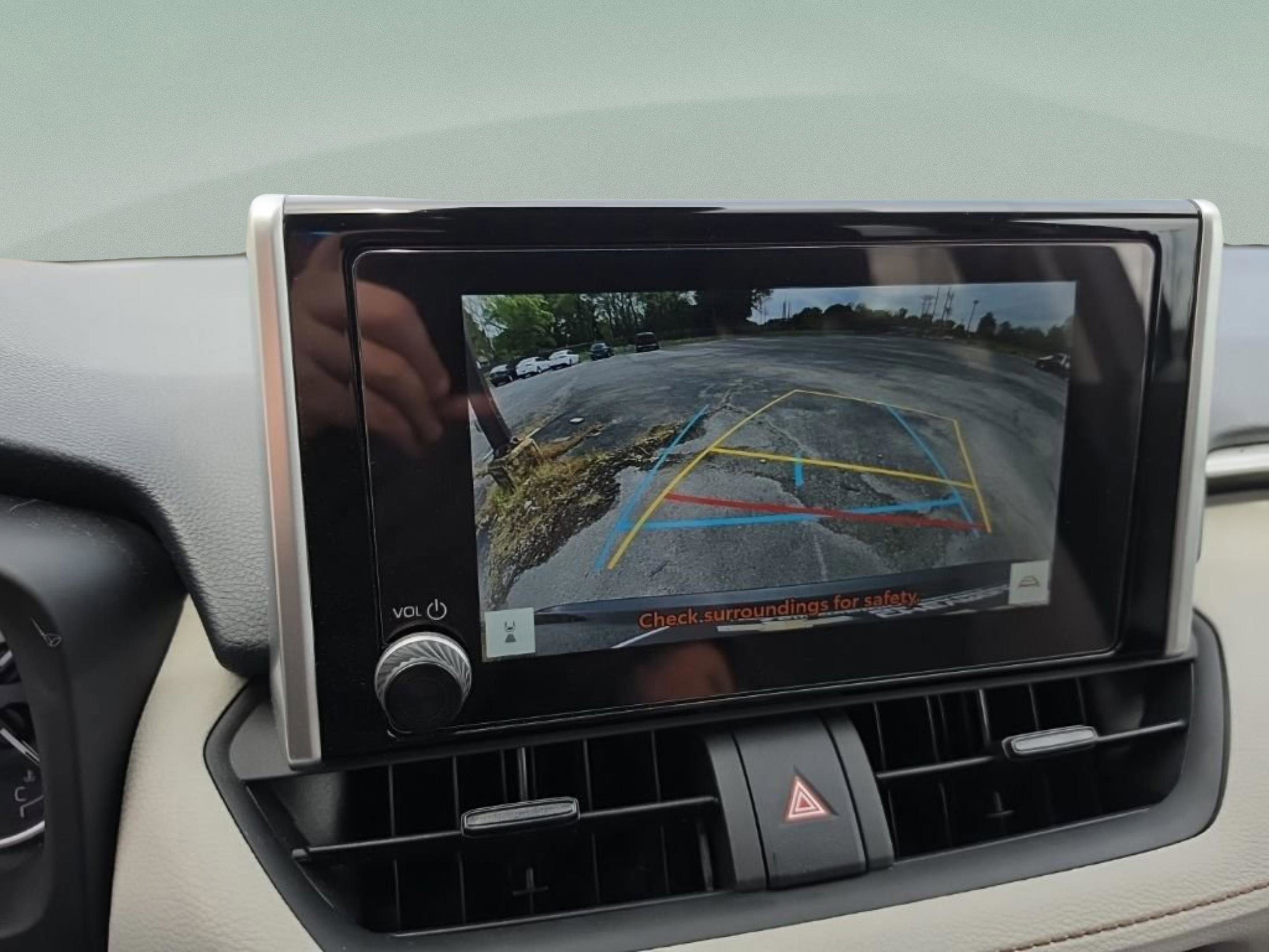 Used 2025 Toyota RAV4 XLE w/ Convenience Package FWD image 26