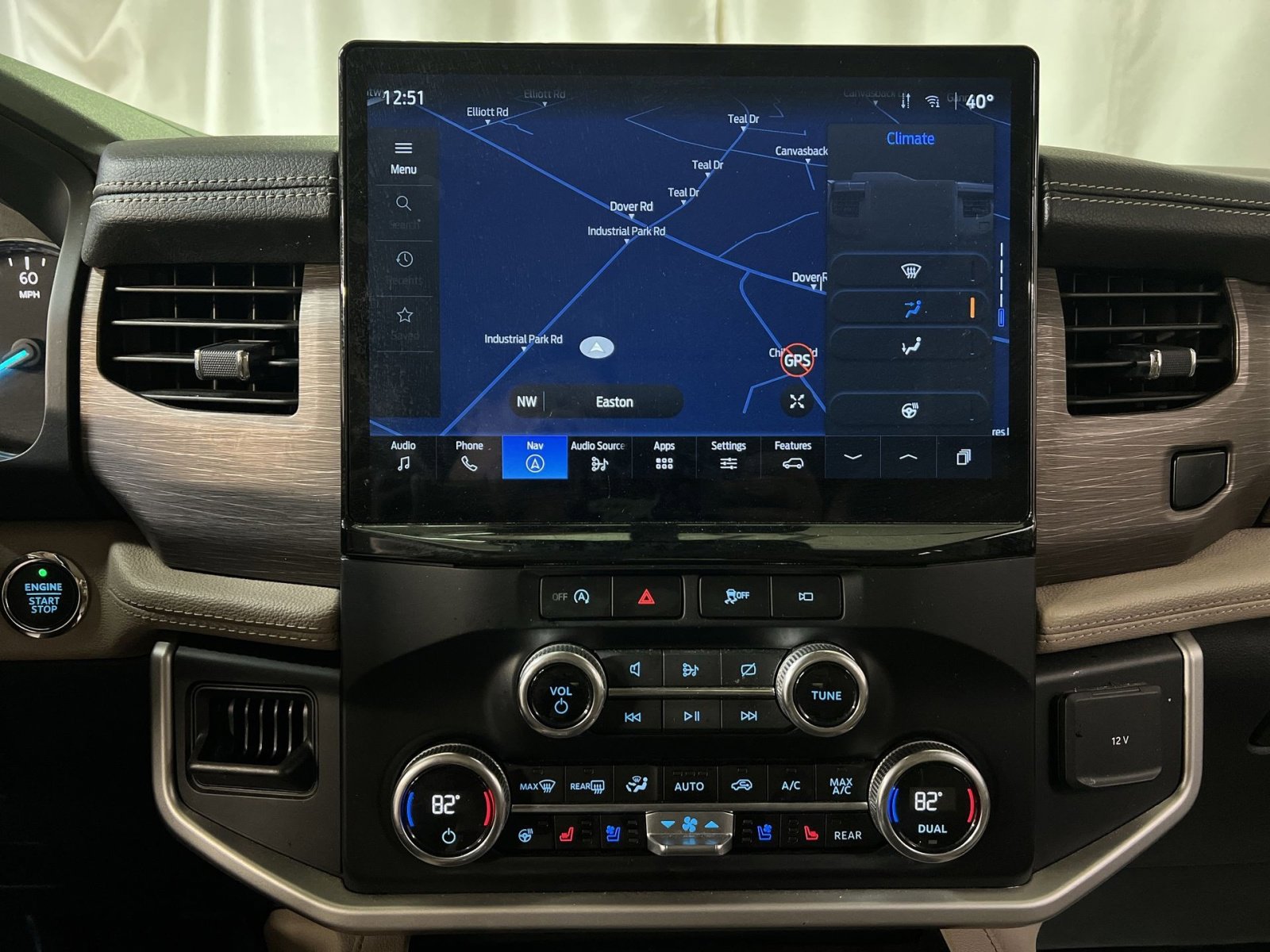 Used 2024 Ford Expedition Max Limited image 19