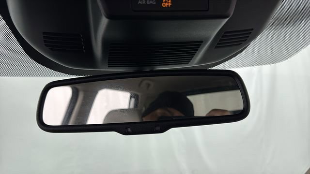 Certified 2025 Nissan Rogue SL image 32