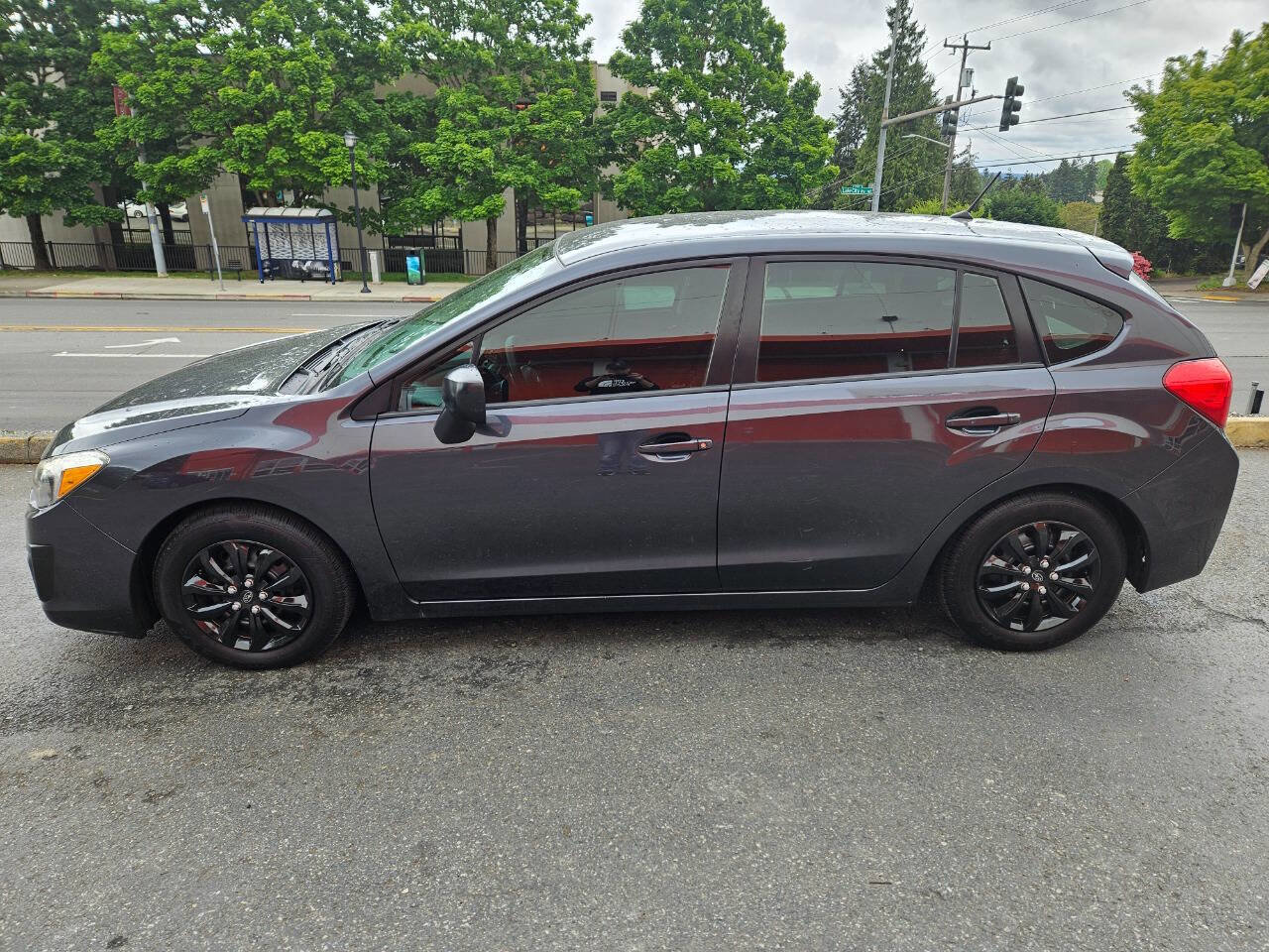 Used 2012 Subaru Impreza 2.0i AWD/4WD image 2