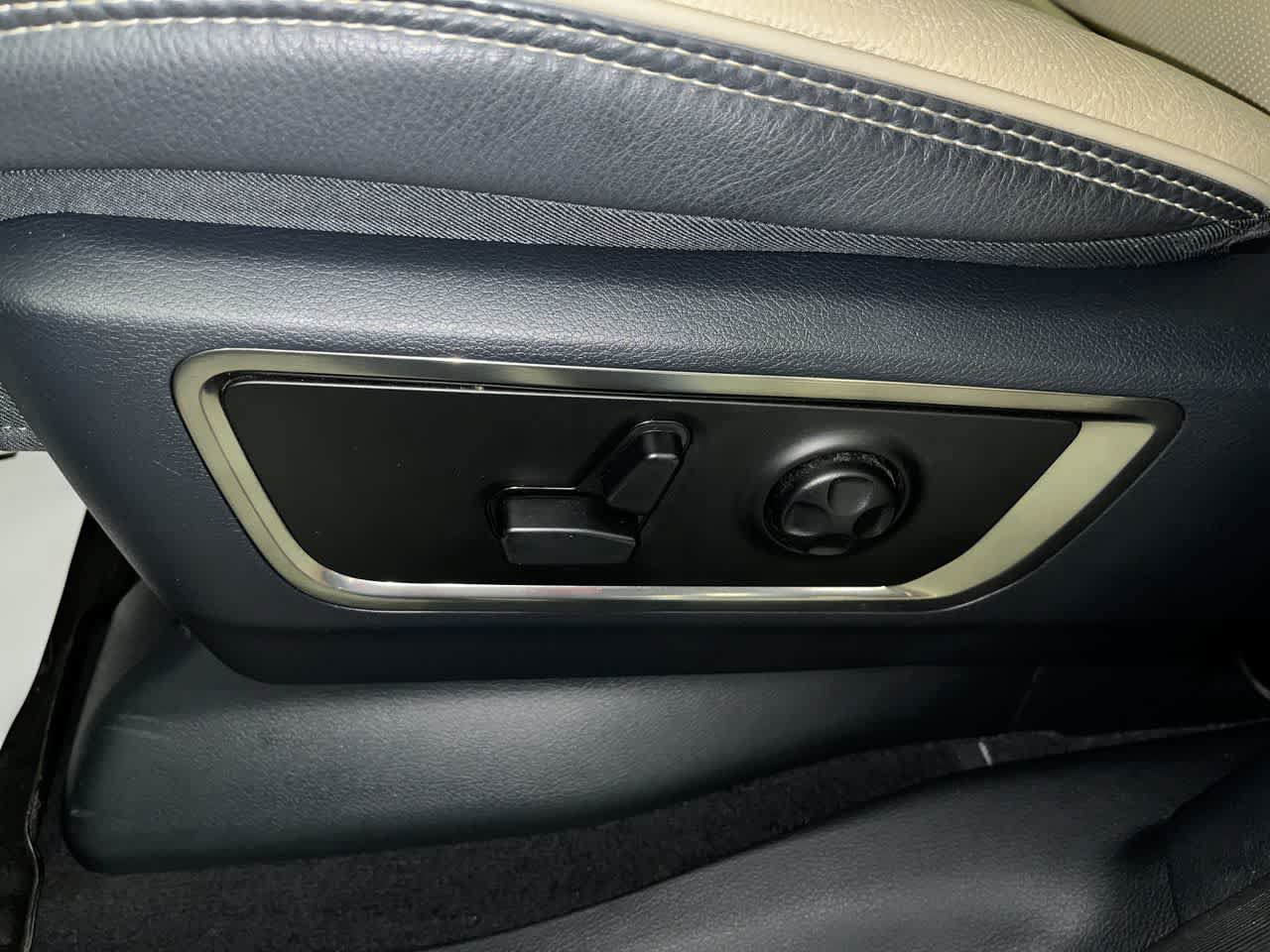 Used 2020 RAM 1500 Limited AWD/4WD image 14