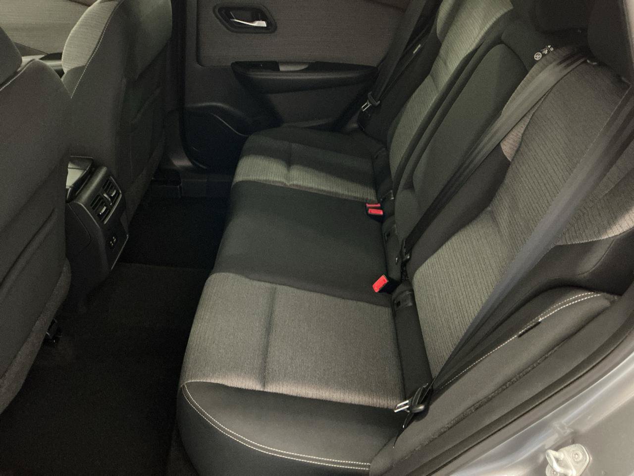 Used 2021 Nissan Rogue SV AWD/4WD image 10